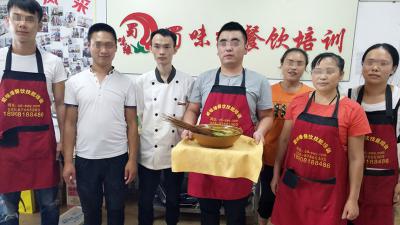 成都學缽缽雞培訓哪家好？