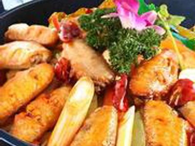 小吃店怎么打開市場呢？四川小吃培訓(xùn)學(xué)校提議