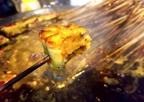 火鍋串串香月餅，別有一番驚異滋味，值得嘗試