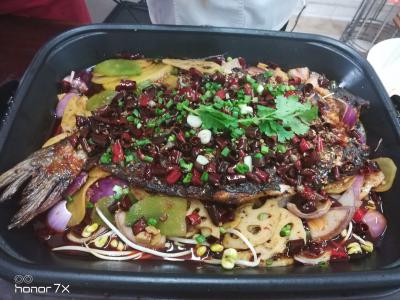 萬(wàn)州烤魚(yú)技術(shù)培訓(xùn)哪里好？飄味緣特制烤箱秘方燉煮