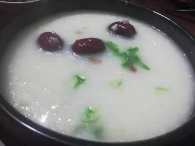 砂鍋粥技術培訓班多少錢？飄味緣小吃培訓學校詳解